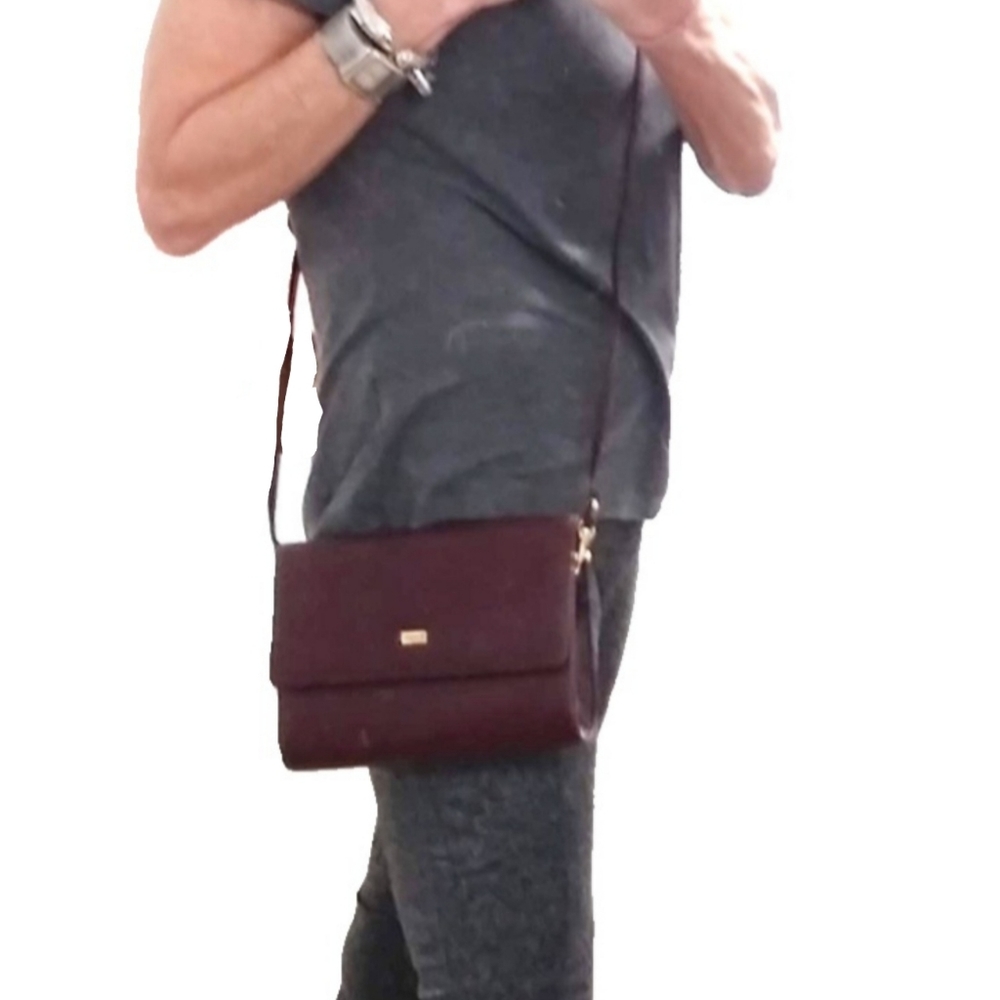 BUXTON BURGUNDY CONVERTIBLE WALLET/CROSSBDY - Picture 2 of 9